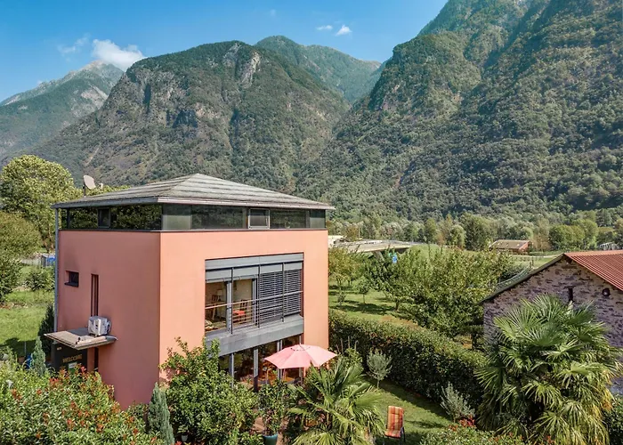 Casa Oliver, Tra La Calanca E I Castelli Di Bellinzona