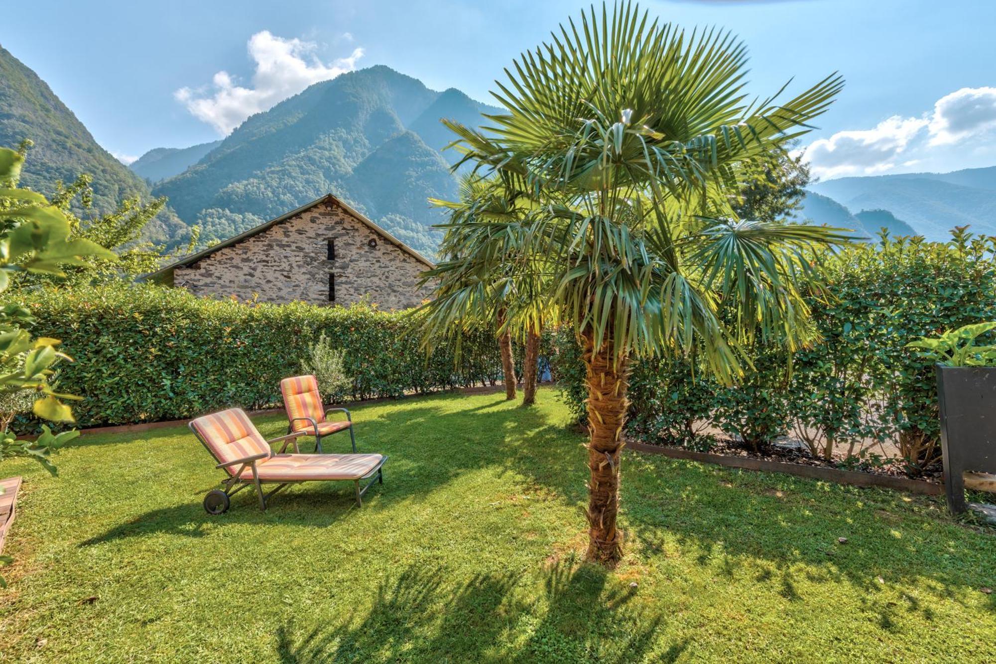 Homestay Casa Oliver, Tra La Calanca E I Castelli Di Bellinzona *