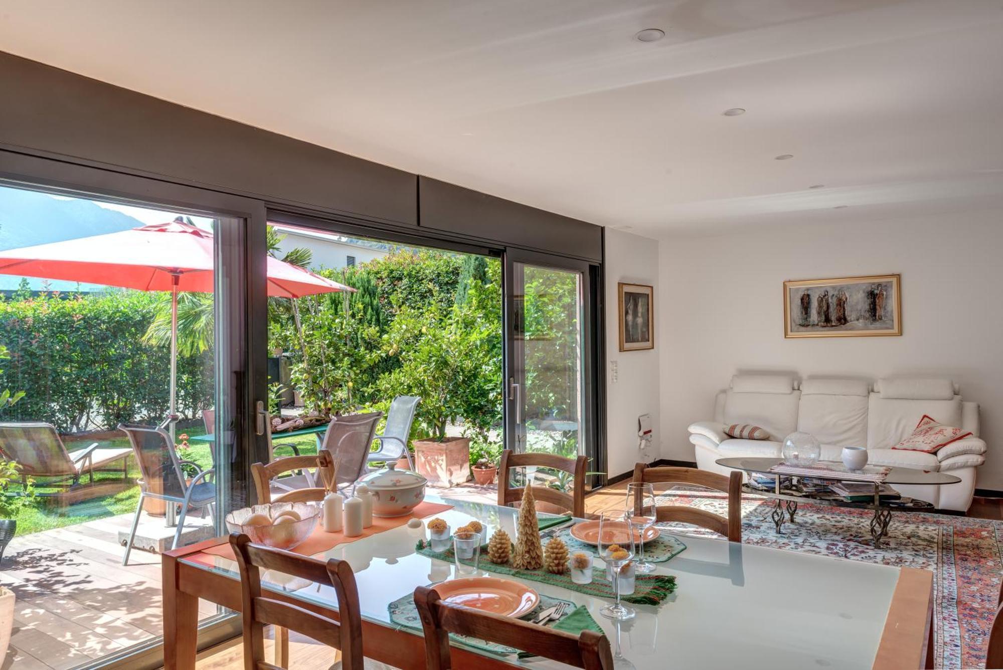 Casa Oliver, Tra La Calanca E I Castelli Di Bellinzona Homestay